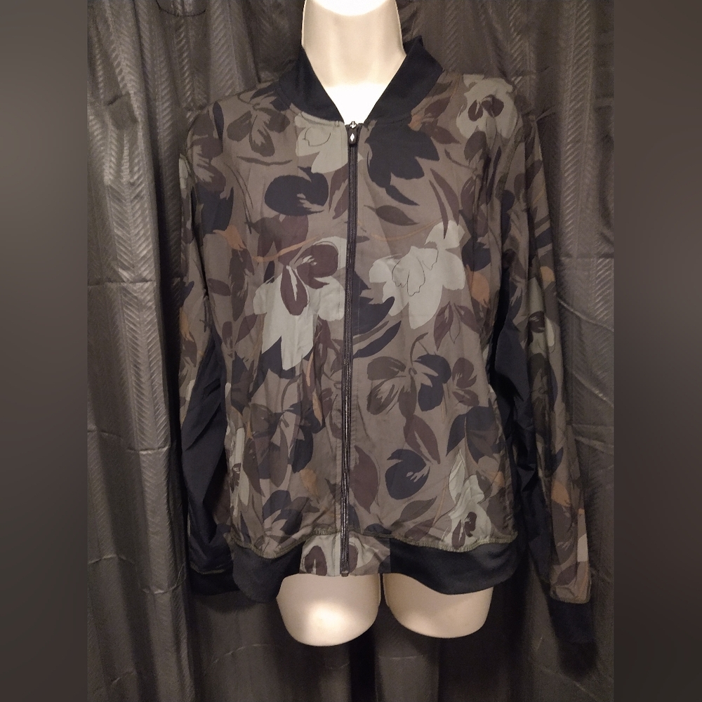 Skecher Floral Zip-Up Jacket